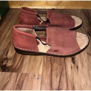 90’s Vintage Born women’s Cove Leather Open Toe Sandal Light Brown Size 9.5